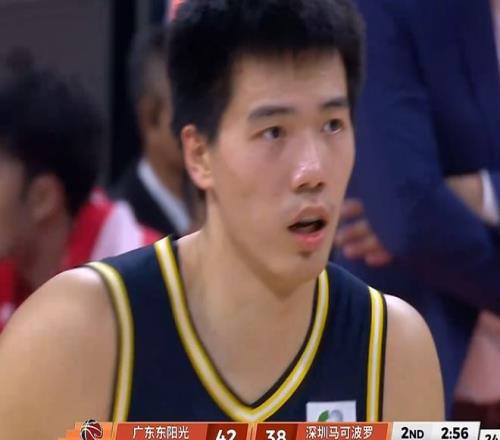 姆巴佩点赞,蜡像,栩栩如生,爱游戏app,爱游戏官网,爱游戏体育官网,爱游戏体育app