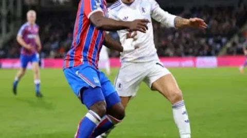 上海队创CBA历史，首尝“双冠王”荣耀